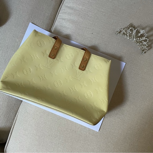 Louis Vuitton authentic small tote (white pearl colour) - Picture 9 of 13